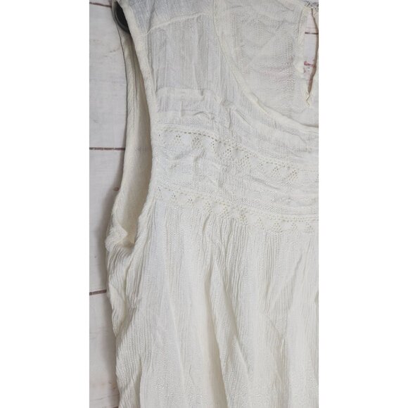 Max Studio Large Women's 100% Rayon Exclusive Trim Top - Stylish & Comfortable - Picture 15 of 16